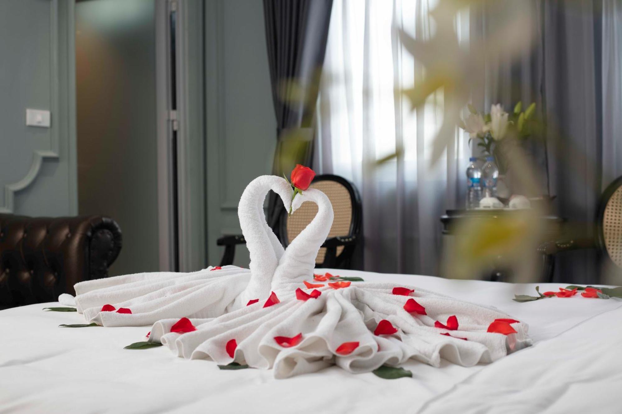 האנוי Madelise Amica Hotel And Travel מראה חיצוני תמונה